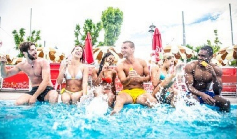 Summer is Coming, It’s Time to Celebrate a Super Cool Pool Party at your Home Summer is Coming, It’s Time to Celebrate a Super Cool Pool Party at your Home